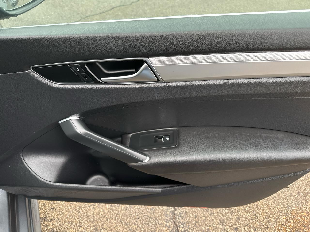 Volkswagen Passat 1.8T S Auto 2017