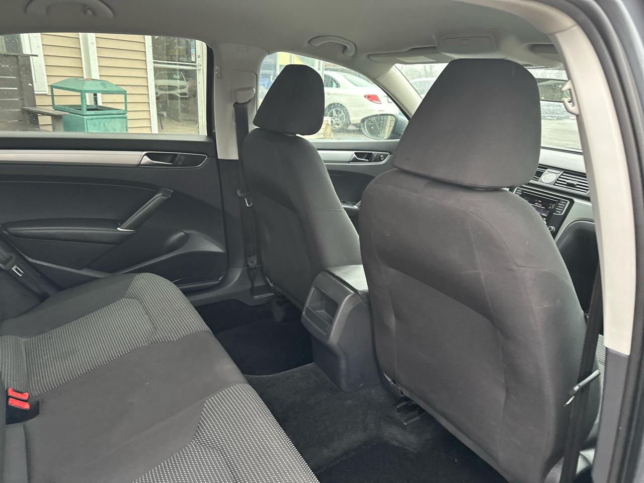 Volkswagen Passat 1.8T S Auto 2017