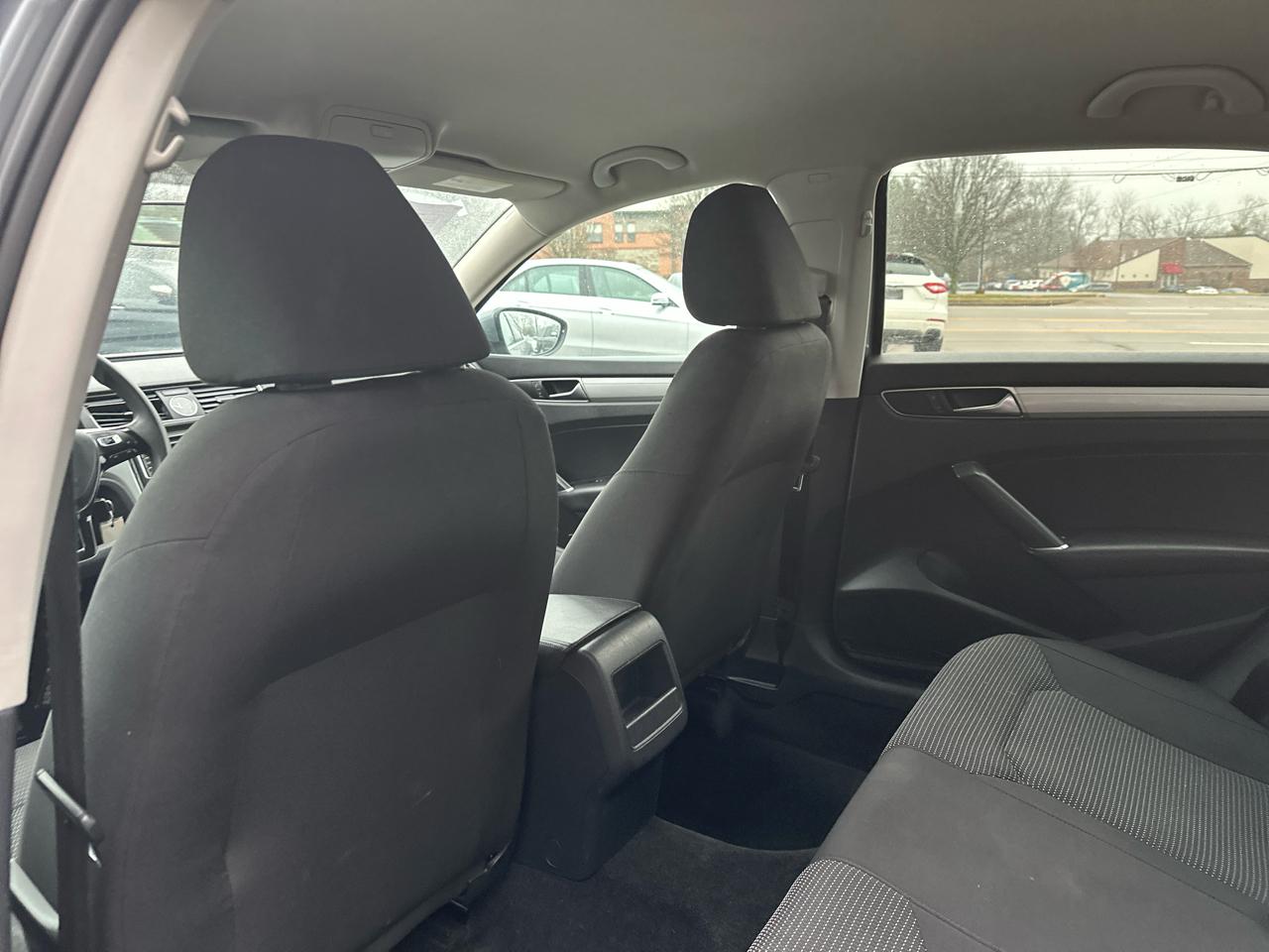 Volkswagen Passat 1.8T S Auto 2017