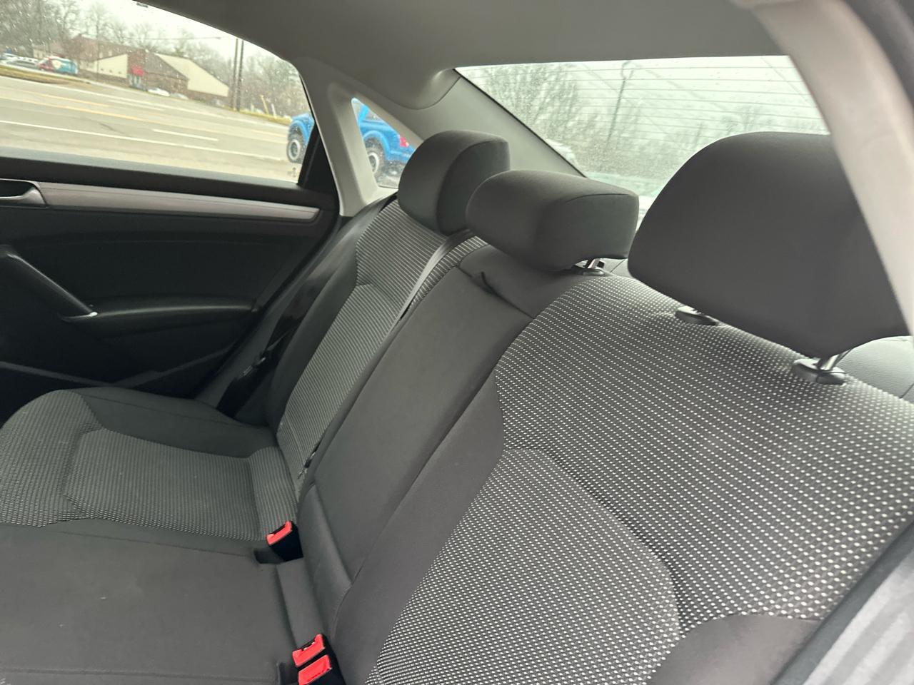 Volkswagen Passat 1.8T S Auto 2017