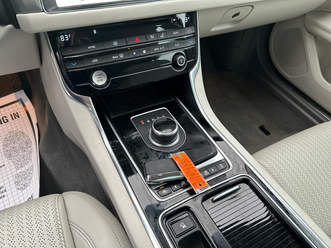 Jaguar XF 35t Prestige AWD 2017