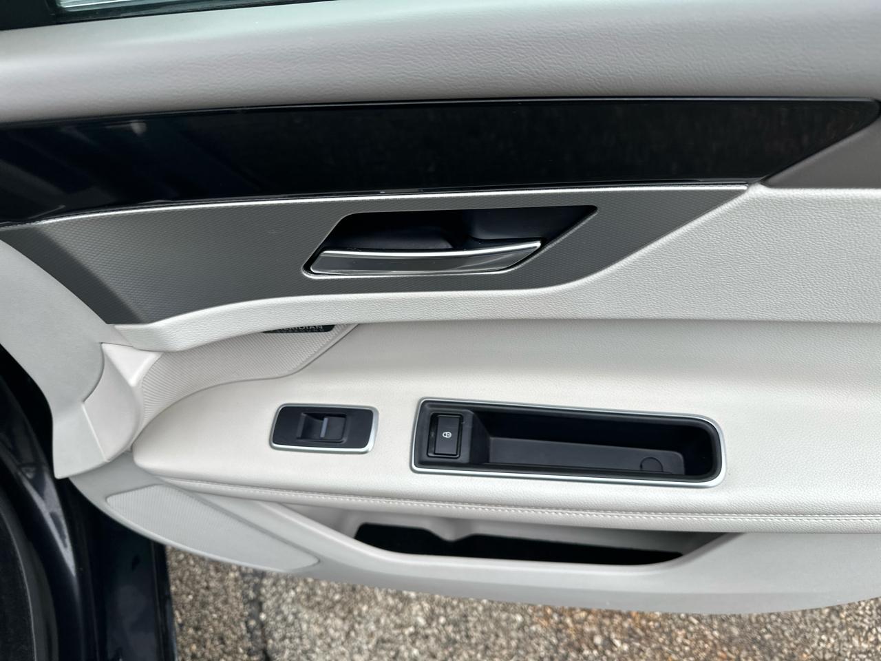 Jaguar XF 35t Prestige AWD 2017