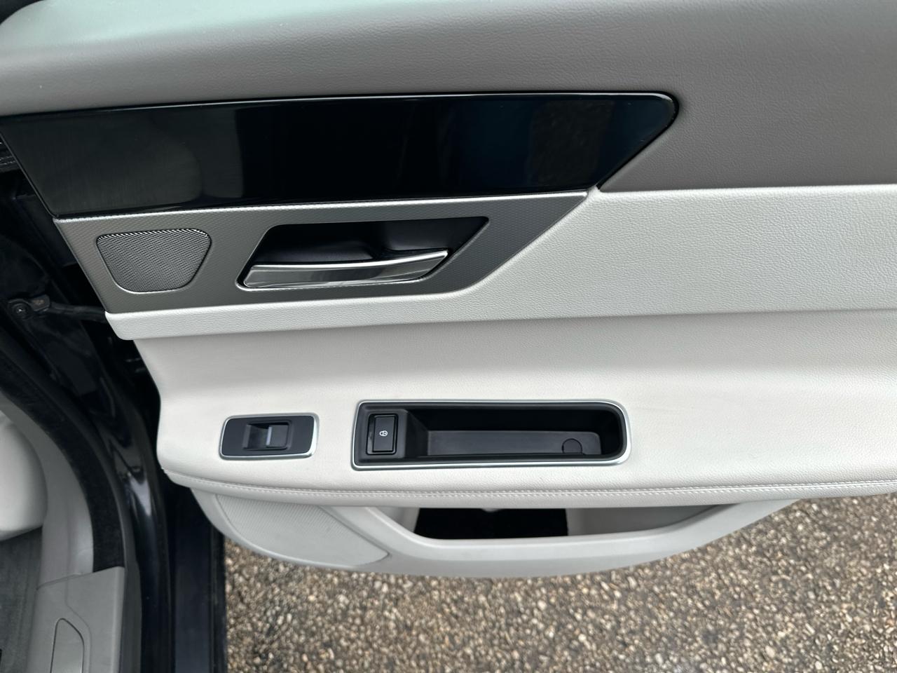 Jaguar XF 35t Prestige AWD 2017