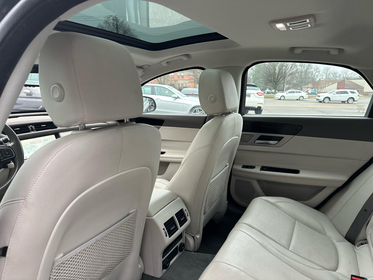 Jaguar XF 35t Prestige AWD 2017