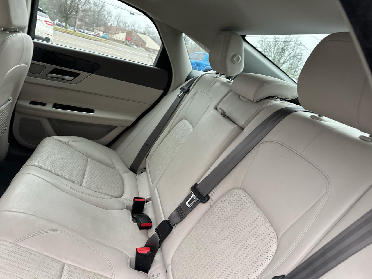 Jaguar XF 35t Prestige AWD 2017