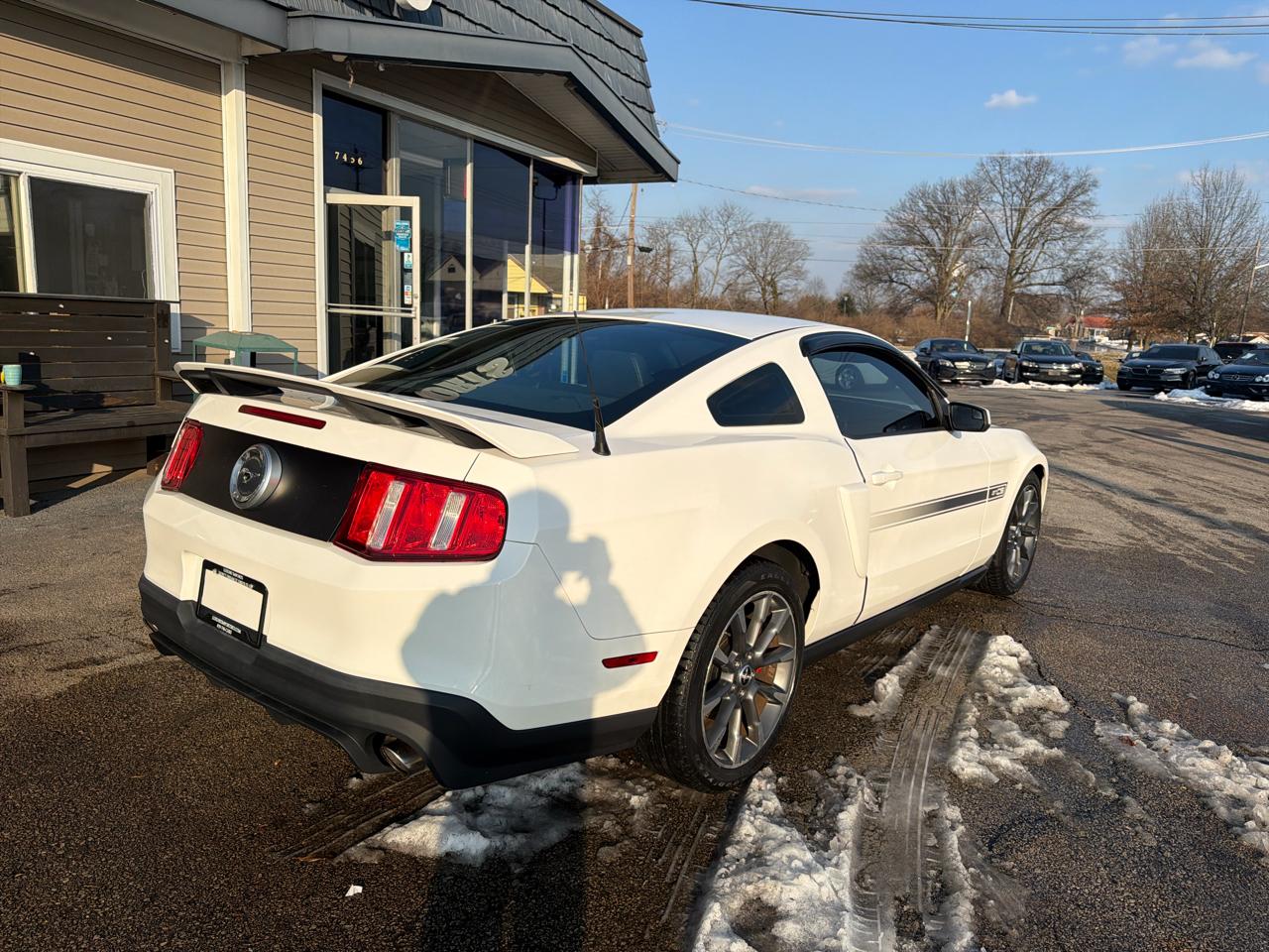 Ford Mustang 2dr Cpe GT 2011