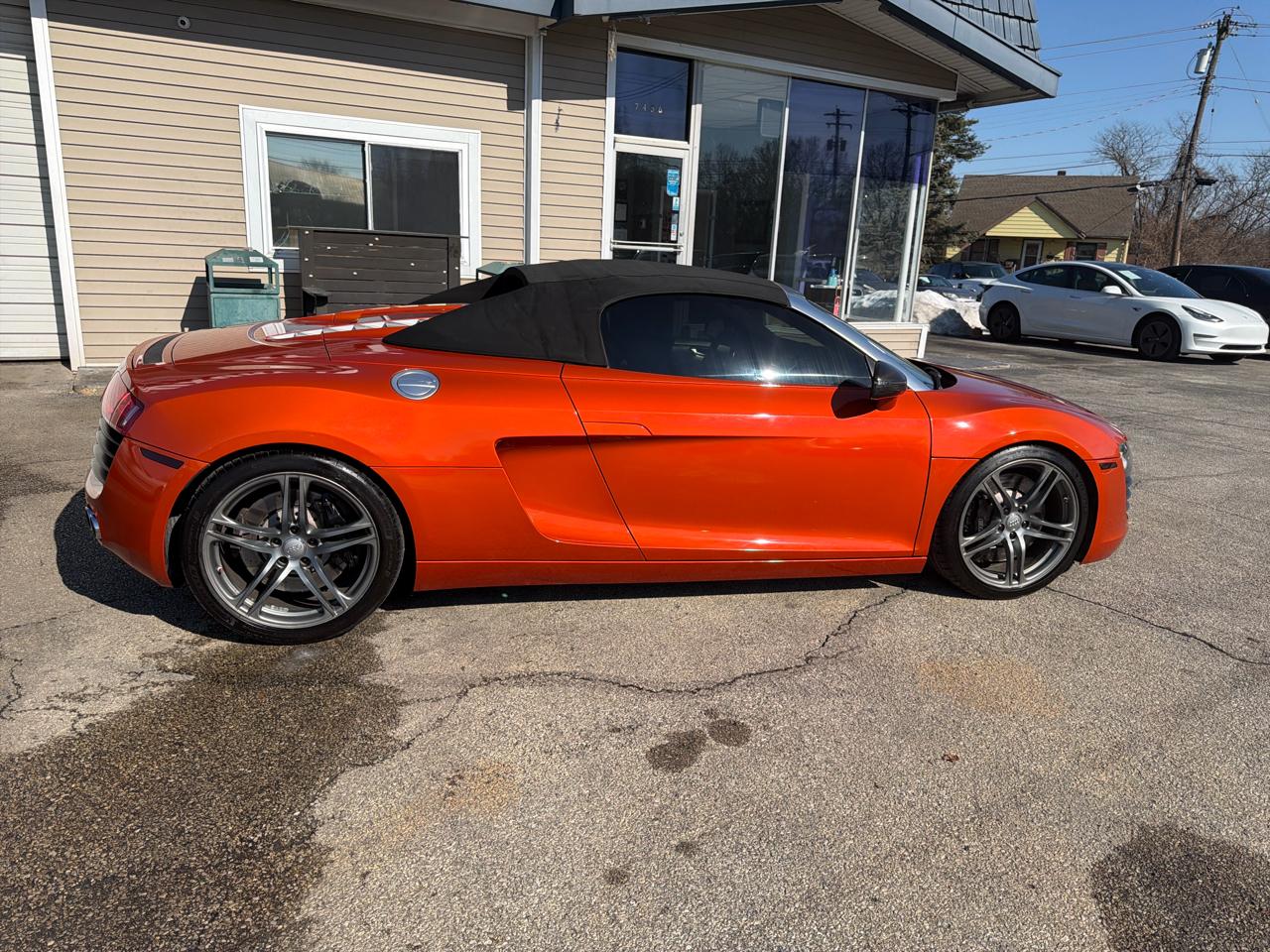 Audi R8 2dr Conv Auto quattro Spyder 4.2L 2012