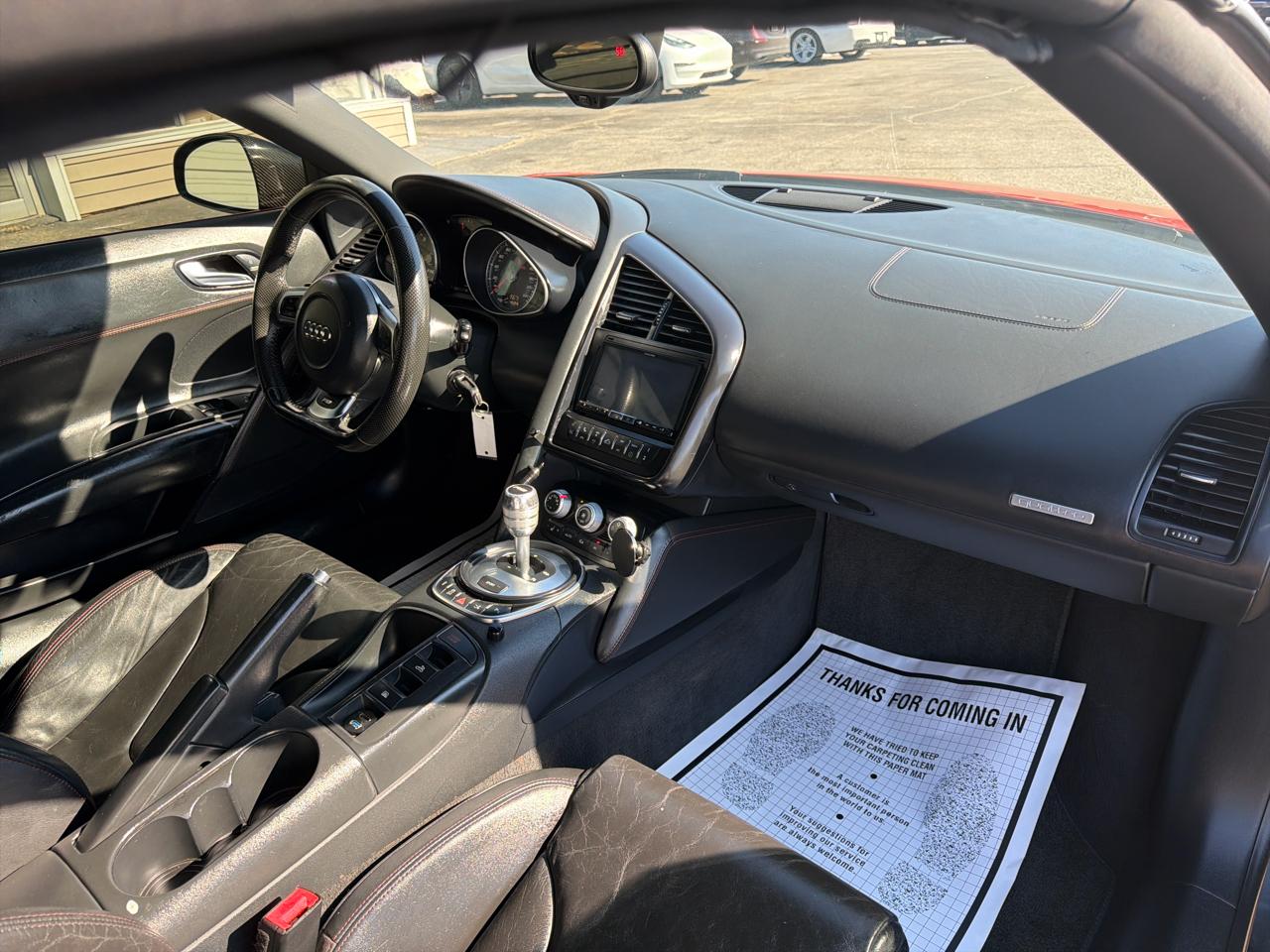 Audi R8 2dr Conv Auto quattro Spyder 4.2L 2012