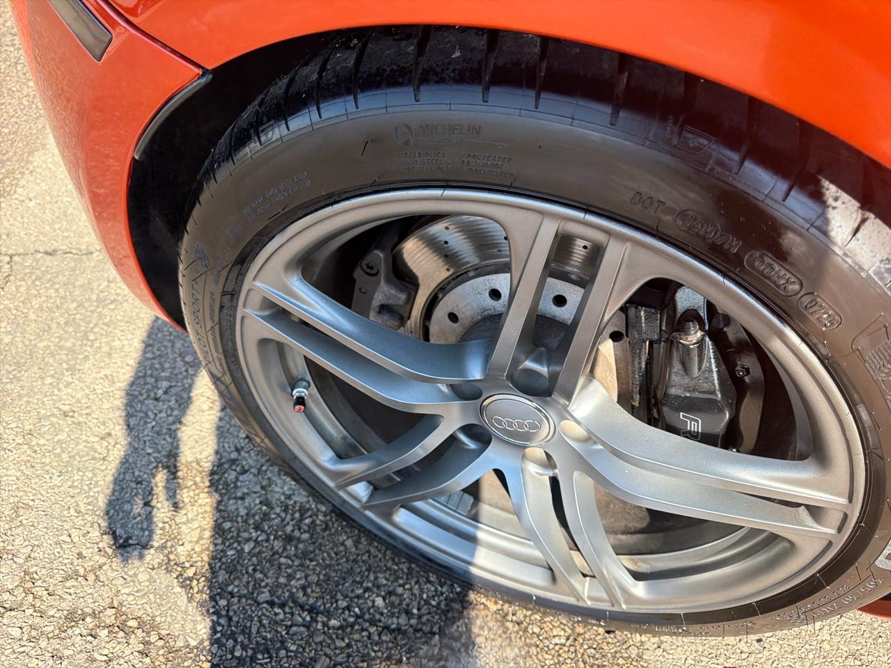 Audi R8 2dr Conv Auto quattro Spyder 4.2L 2012