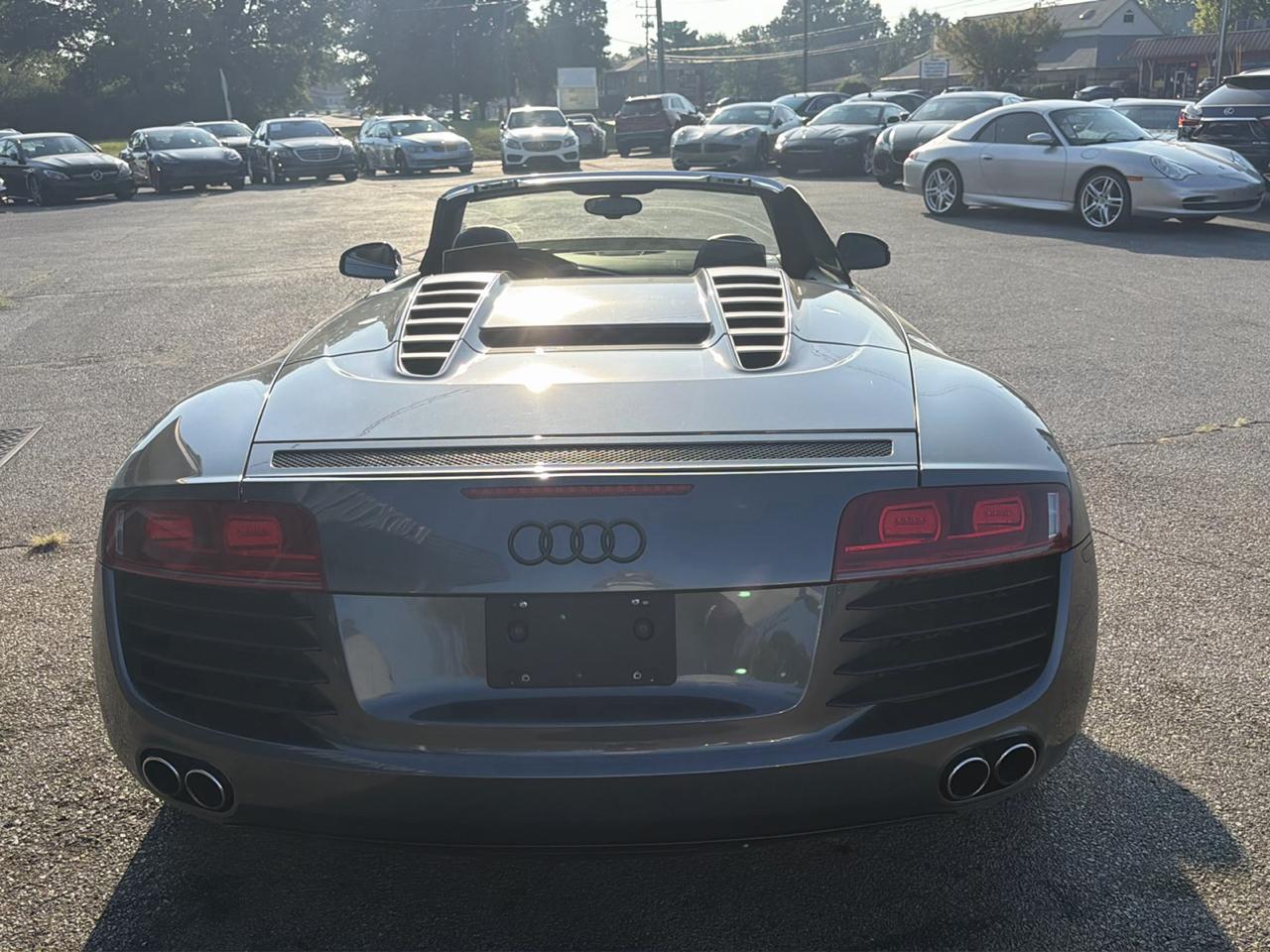 Audi R8 2dr Conv Auto quattro Spyder 4.2L 2012