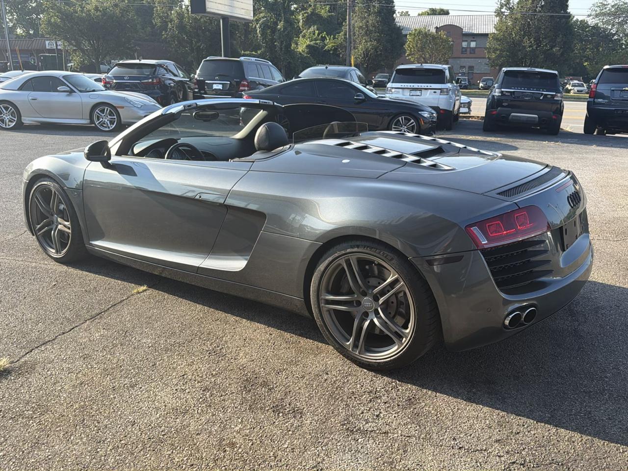 Audi R8 2dr Conv Auto quattro Spyder 4.2L 2012
