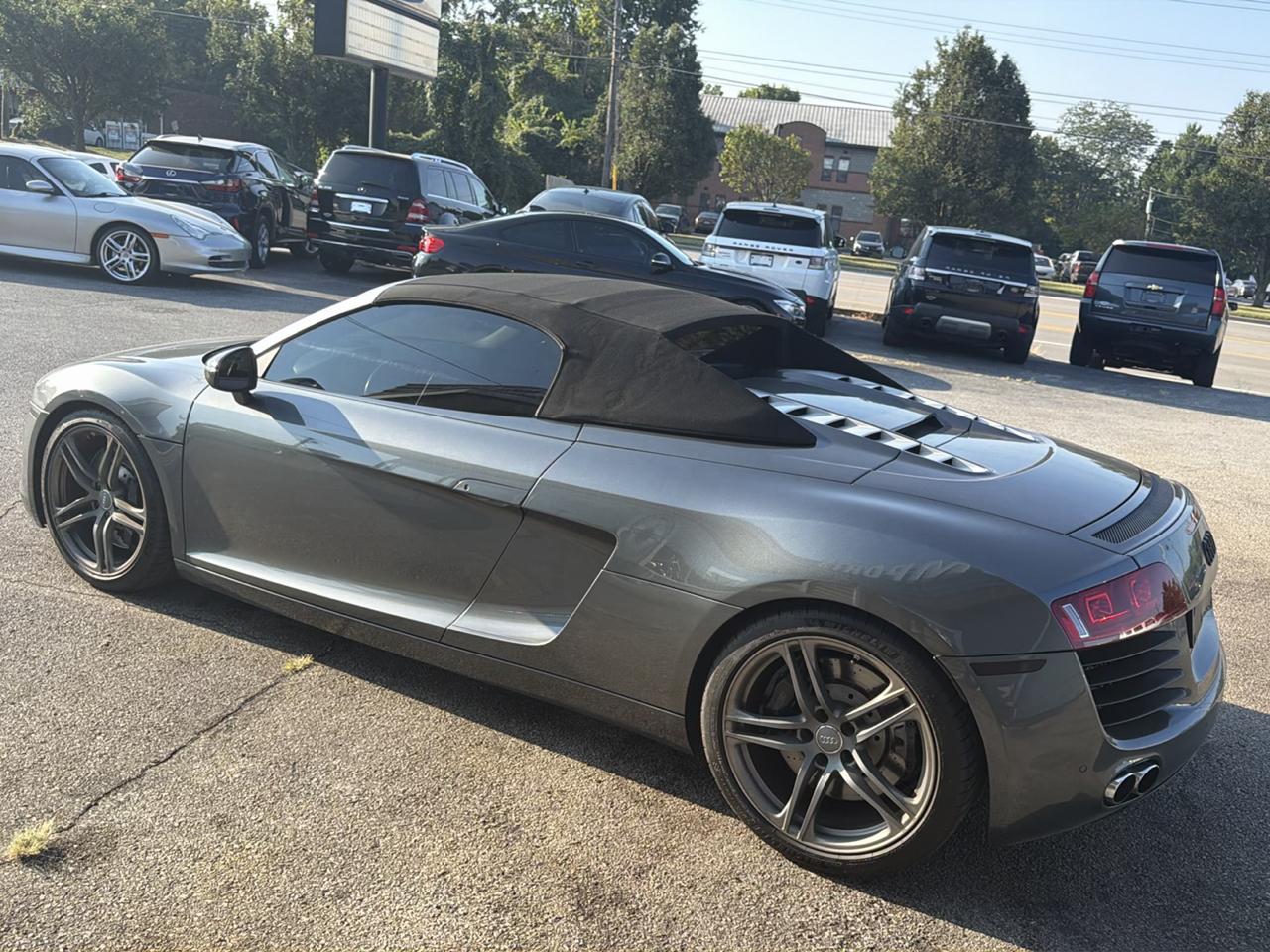 Audi R8 2dr Conv Auto quattro Spyder 4.2L 2012