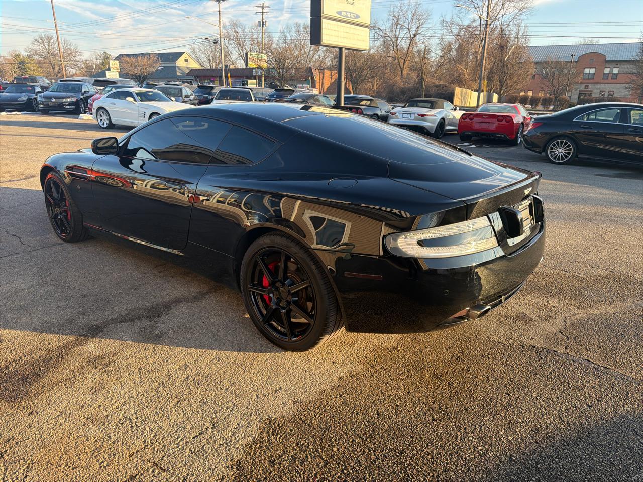 Aston Martin DB9 2dr Cpe Auto 2006