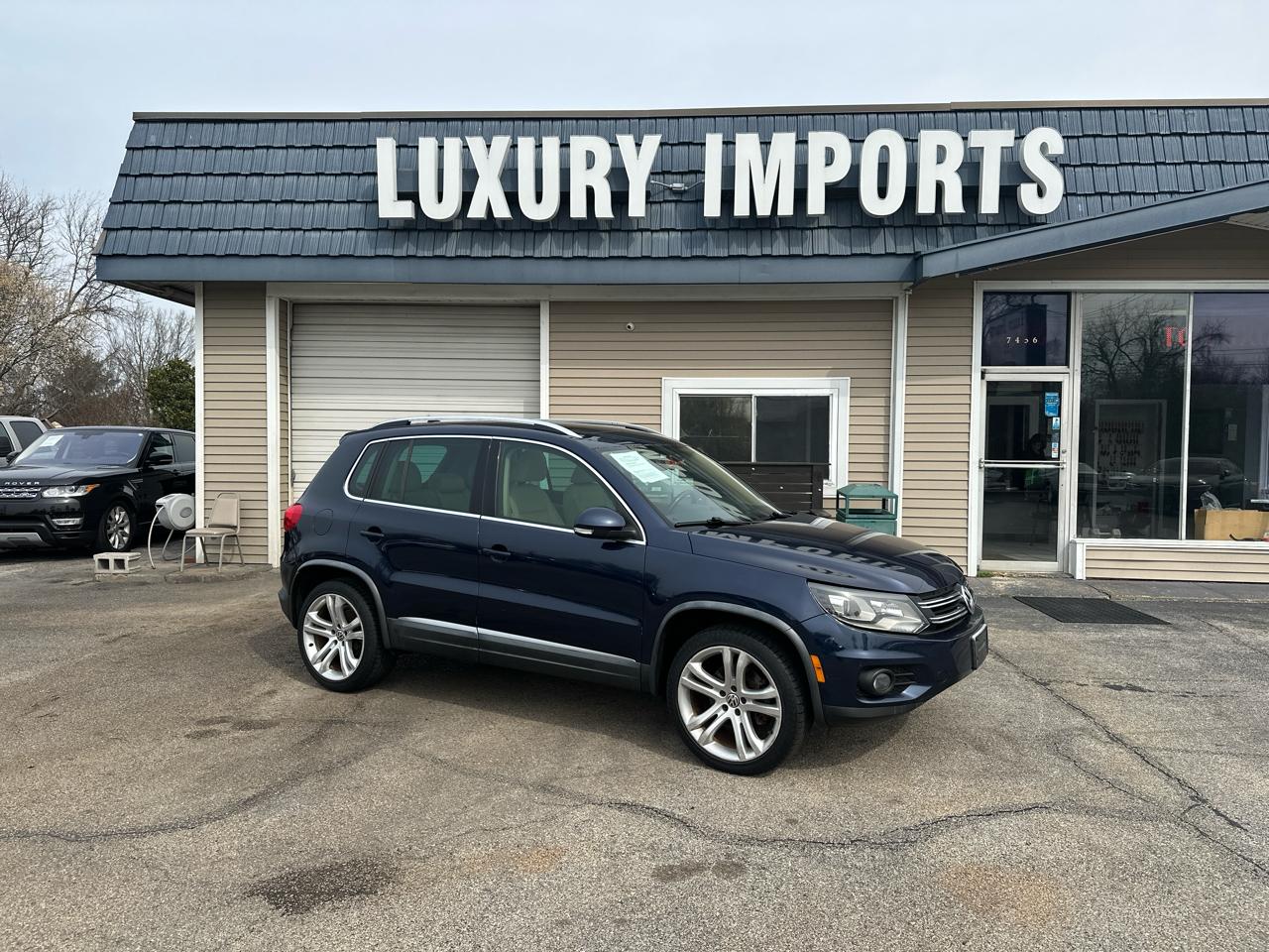 Volkswagen Tiguan 4WD 4dr Auto SE w/Sunroof & Nav 2013