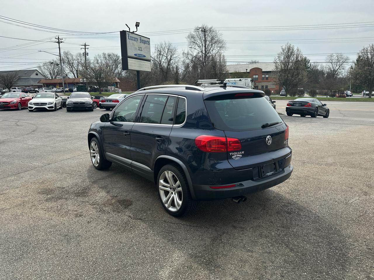 Volkswagen Tiguan 4WD 4dr Auto SE w/Sunroof & Nav 2013