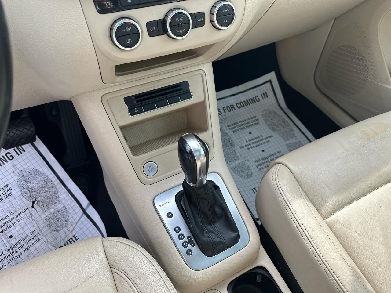 Volkswagen Tiguan 4WD 4dr Auto SE w/Sunroof & Nav 2013