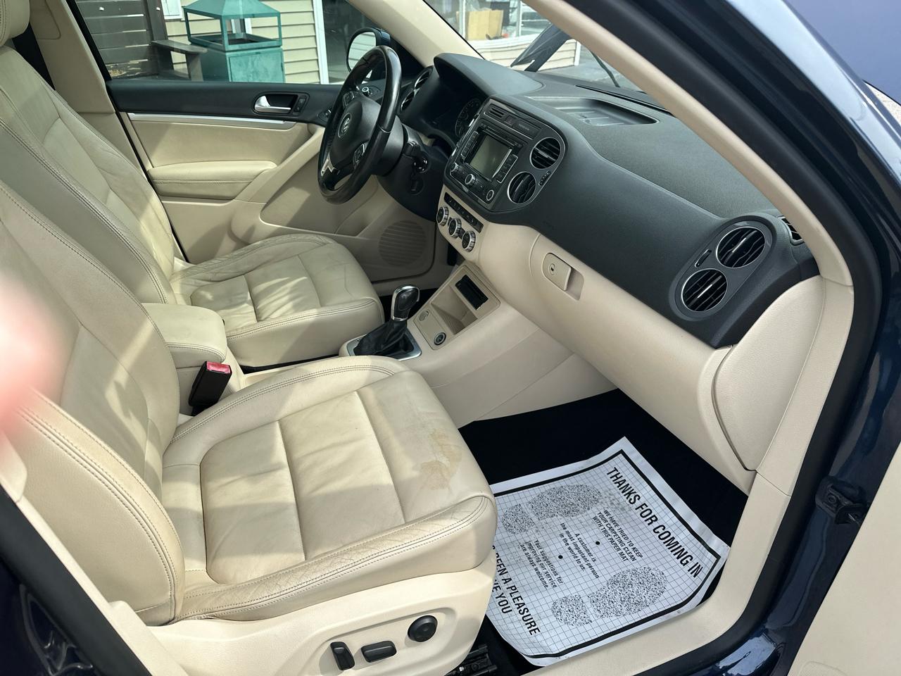 Volkswagen Tiguan 4WD 4dr Auto SE w/Sunroof & Nav 2013