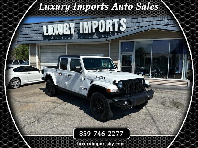 White 2021 Jeep Gladiator Willys Crew Cab 4WD Pickup Truck Four-Wheel Drive Automatic