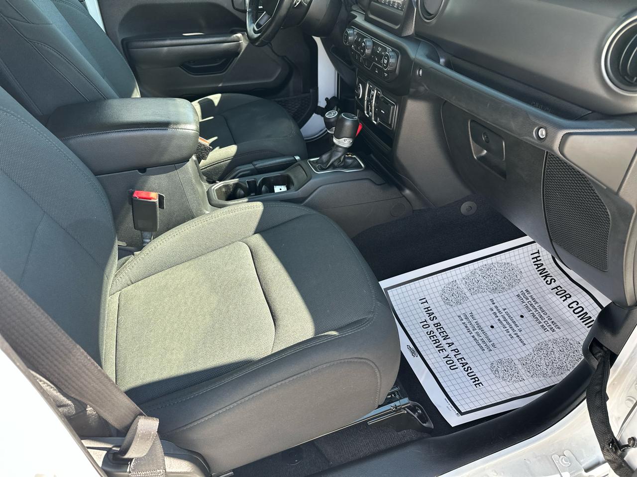 Jeep Gladiator Willys 4x4 2021