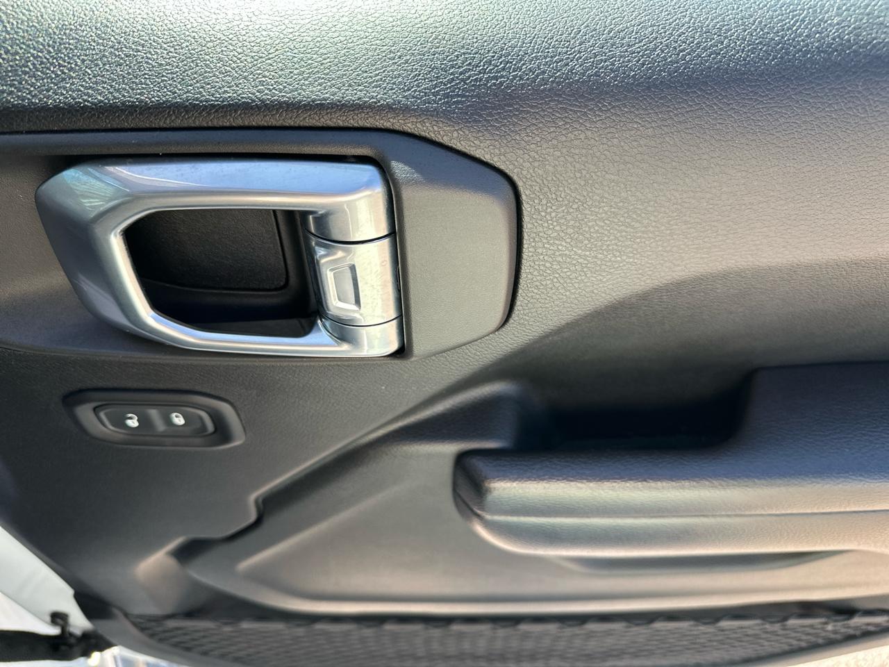 Jeep Gladiator Willys 4x4 2021