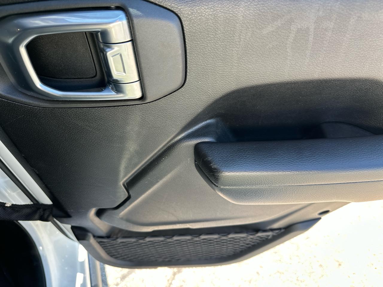 Jeep Gladiator Willys 4x4 2021