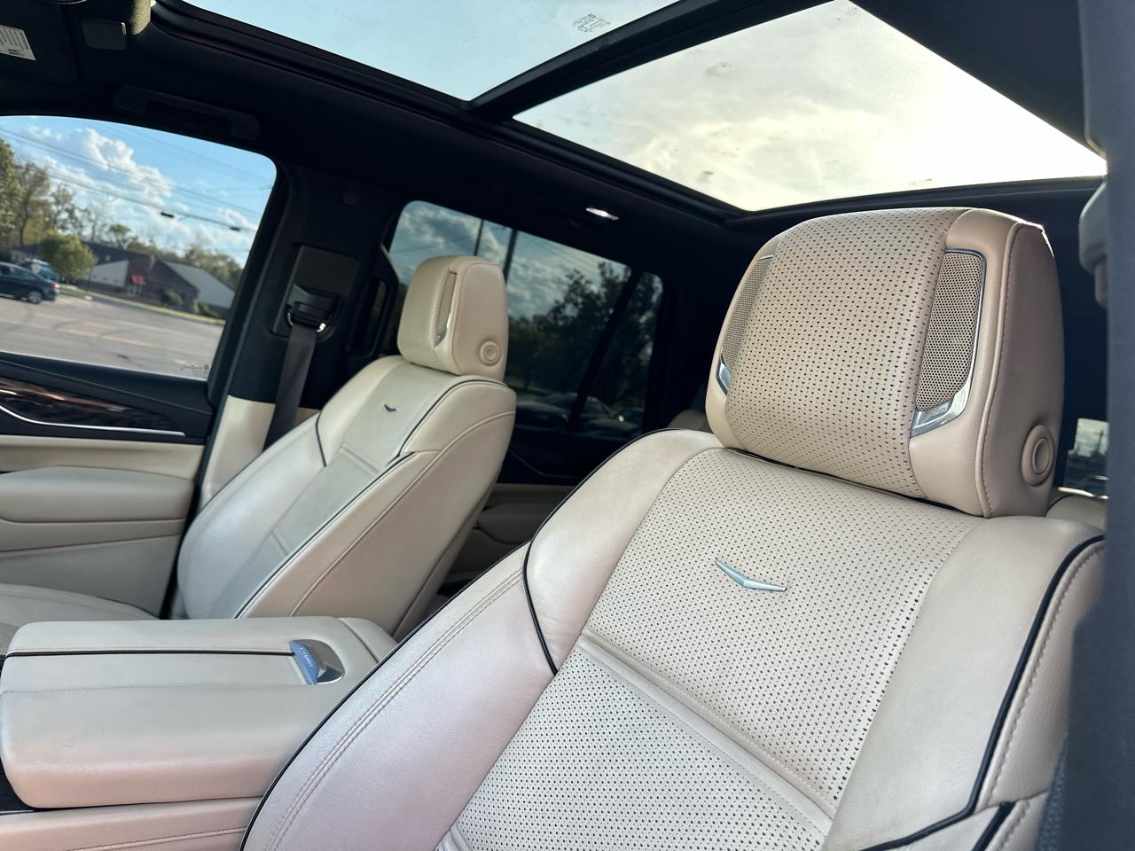 Cadillac Escalade 4WD 4dr Premium Luxury 2021