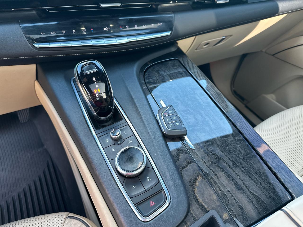 Cadillac Escalade 4WD 4dr Premium Luxury 2021