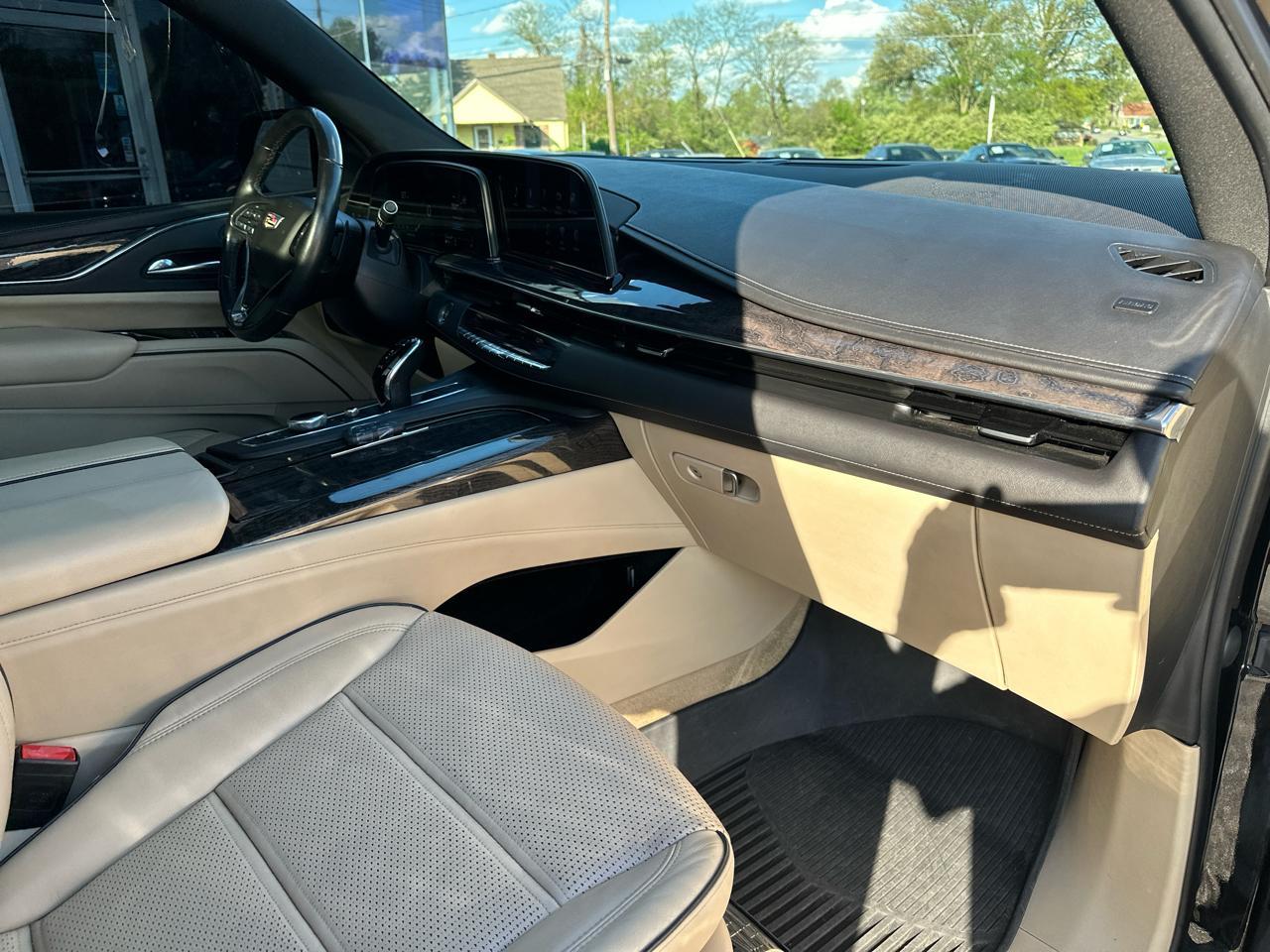 Cadillac Escalade 4WD 4dr Premium Luxury 2021