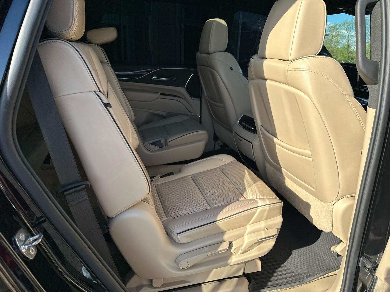 Cadillac Escalade 4WD 4dr Premium Luxury 2021