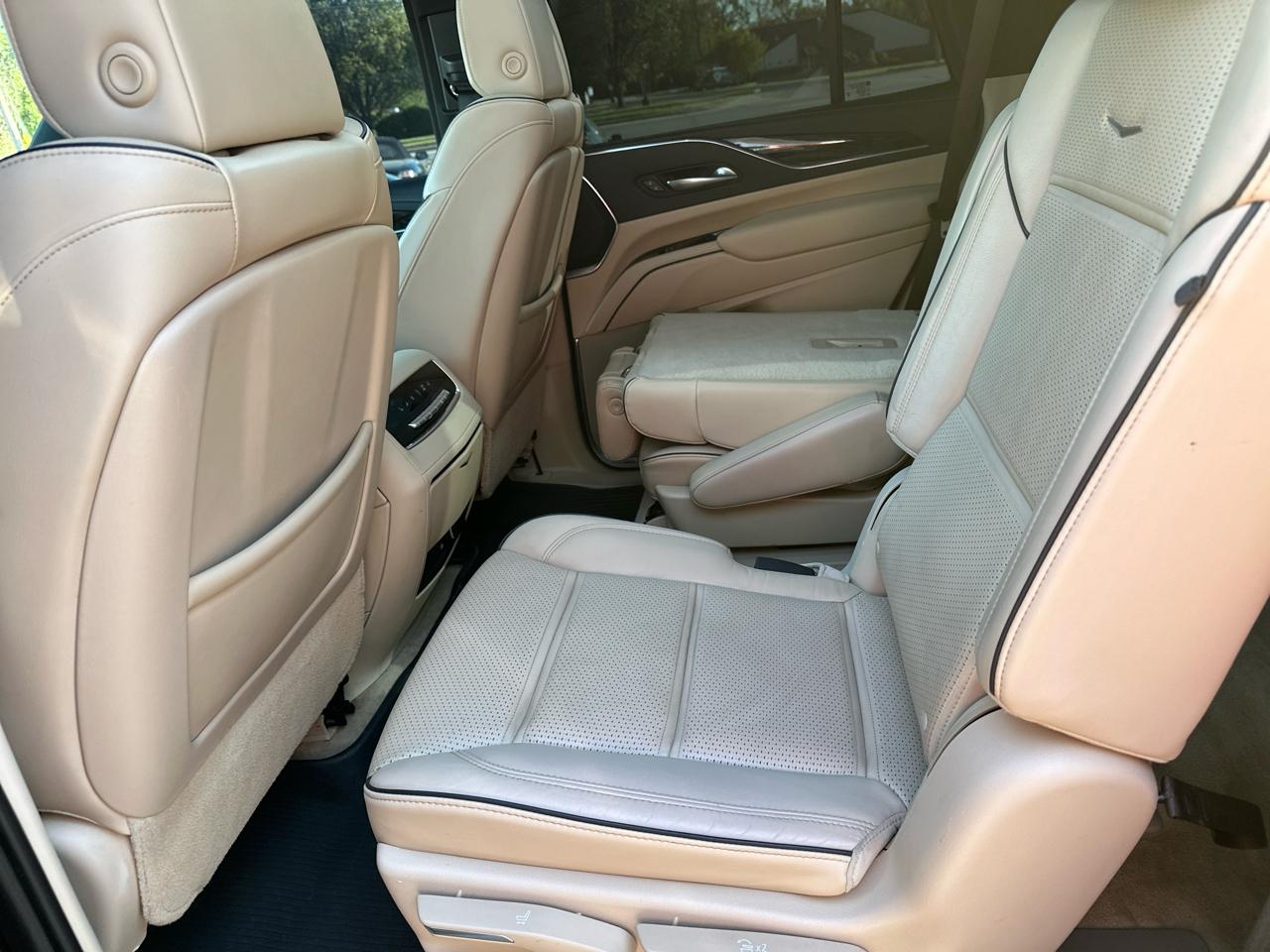 Cadillac Escalade 4WD 4dr Premium Luxury 2021