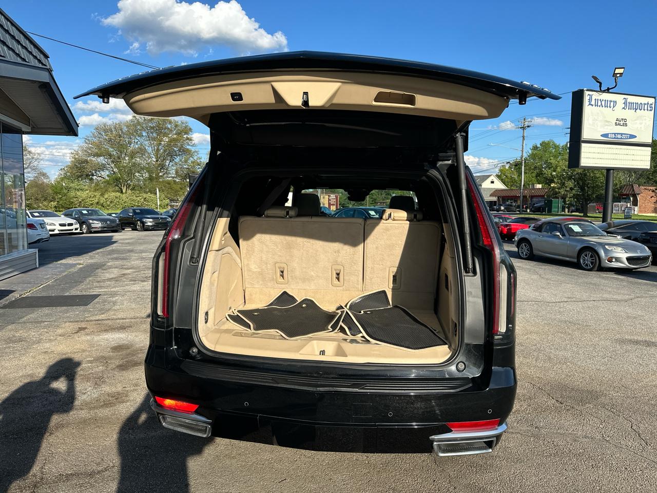 Cadillac Escalade 4WD 4dr Premium Luxury 2021