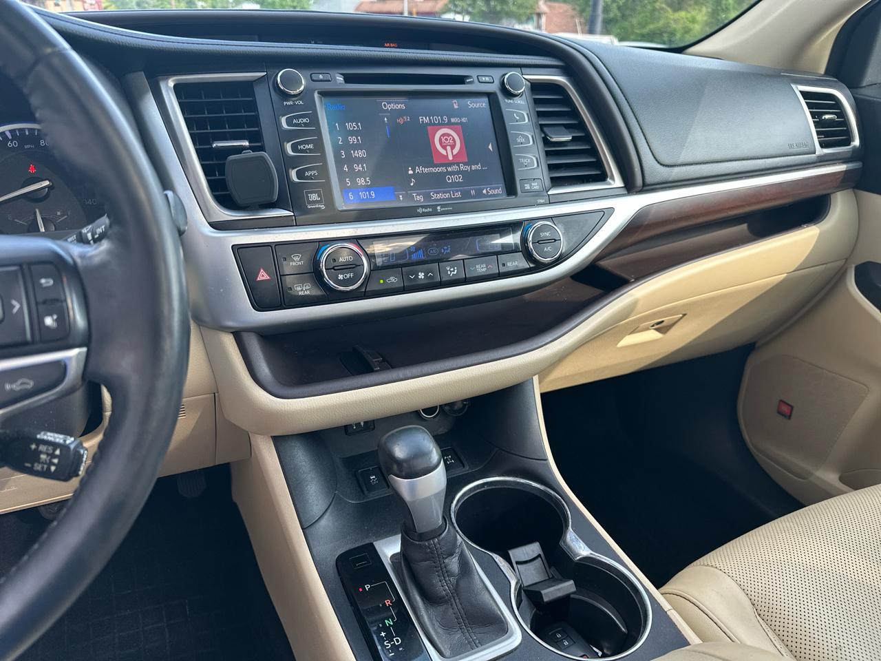 Toyota Highlander AWD 4dr V6 Limited (Natl) 2015