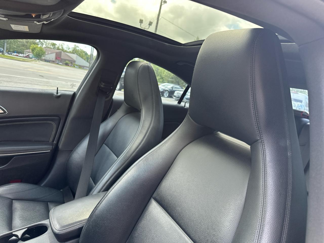 Mercedes-Benz CLA-Class 4dr Sdn CLA 250 FWD 2014