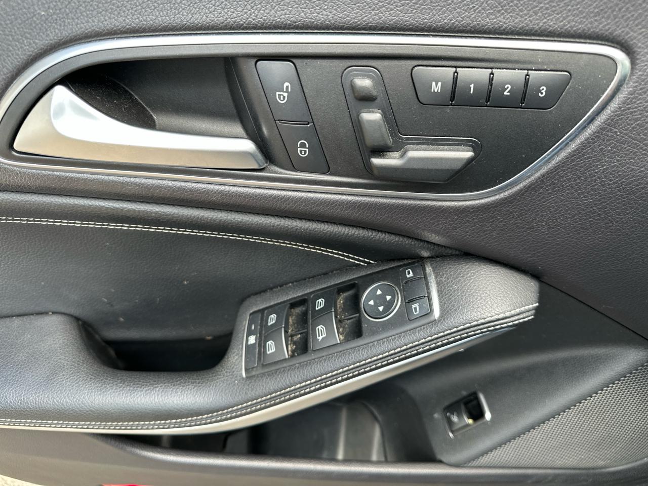 Mercedes-Benz CLA-Class 4dr Sdn CLA 250 FWD 2014