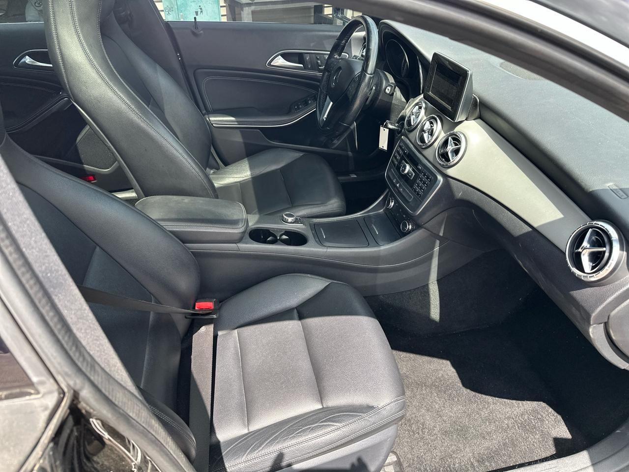 Mercedes-Benz CLA-Class 4dr Sdn CLA 250 FWD 2014