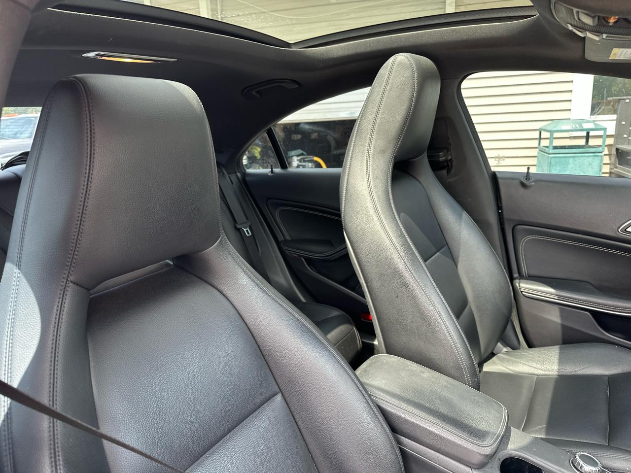 Mercedes-Benz CLA-Class 4dr Sdn CLA 250 FWD 2014