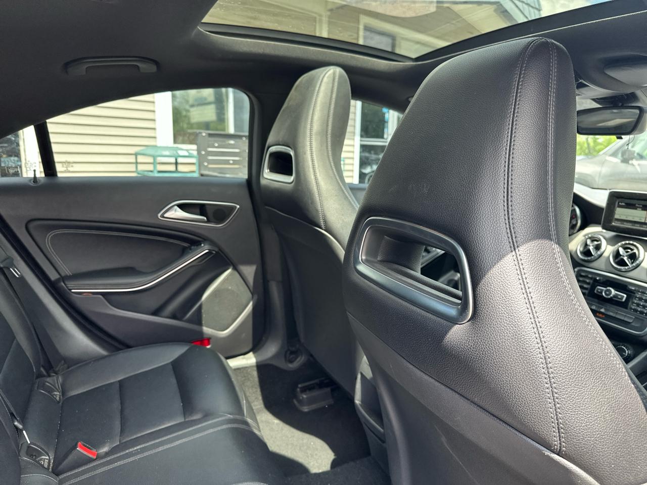 Mercedes-Benz CLA-Class 4dr Sdn CLA 250 FWD 2014