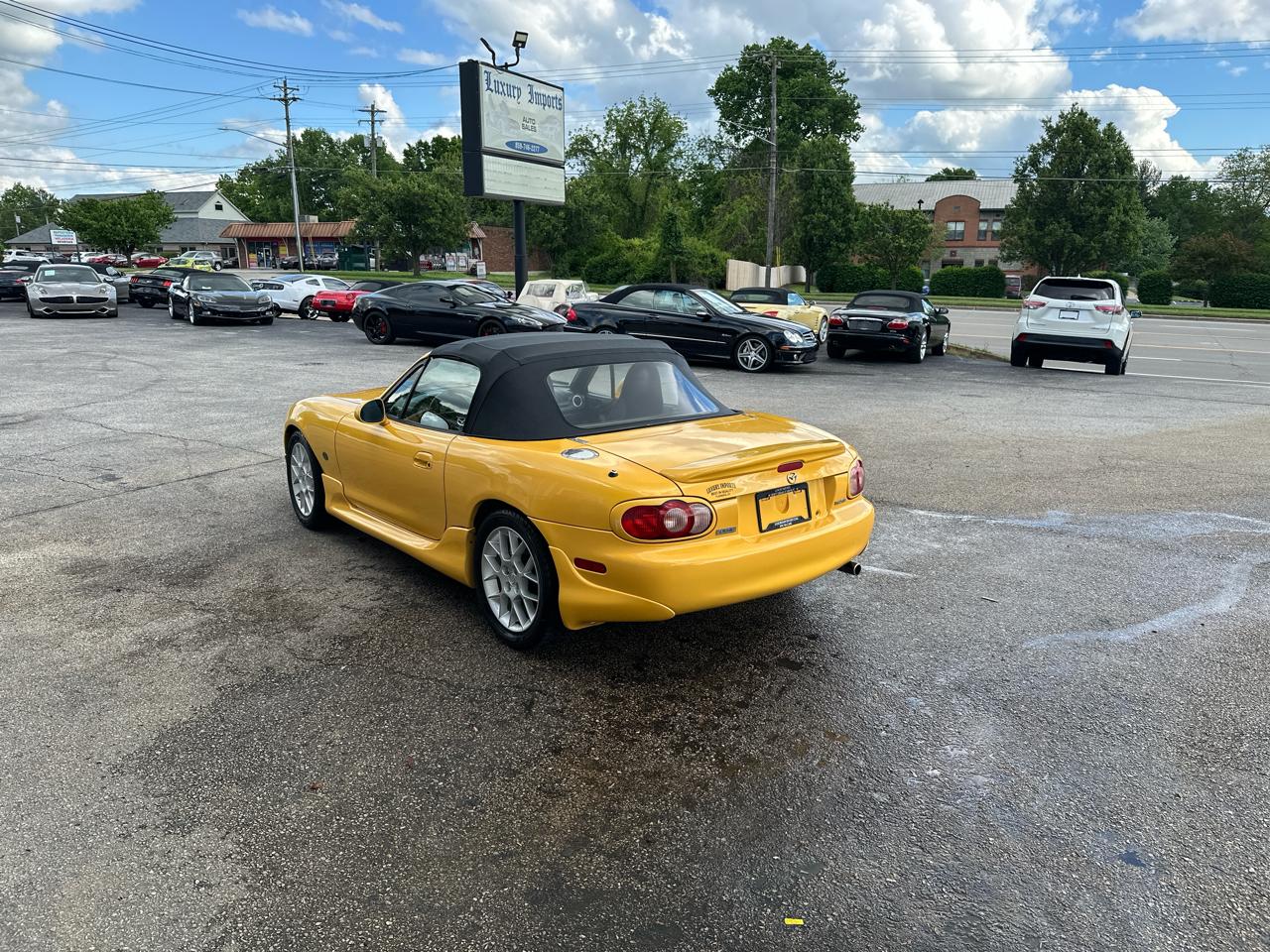 Mazda MX-5 Miata 2dr Conv Cloth Auto 2002