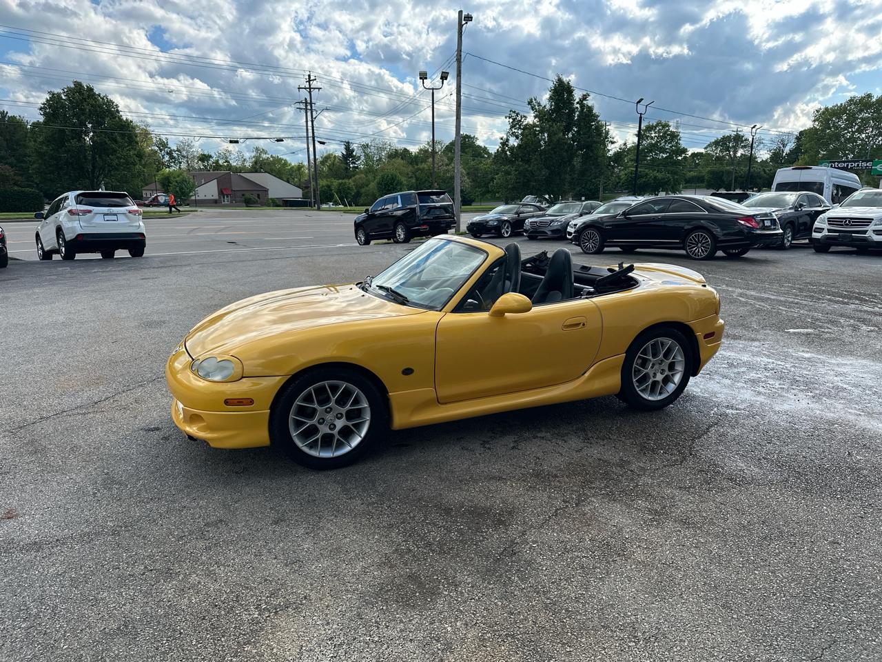 Mazda MX-5 Miata 2dr Conv Cloth Auto 2002