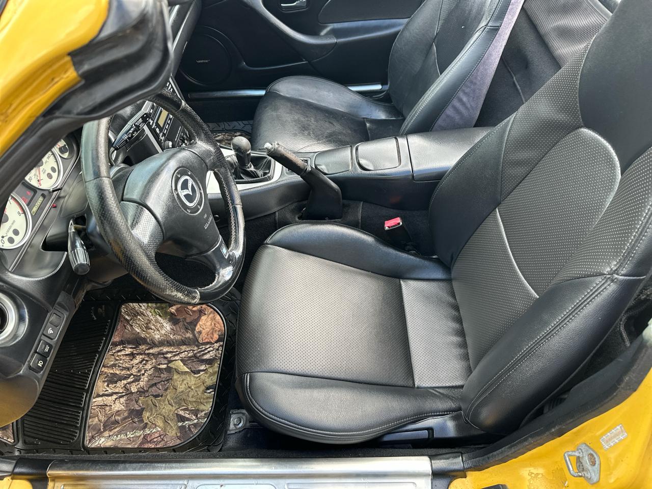 Mazda MX-5 Miata 2dr Conv Cloth Auto 2002