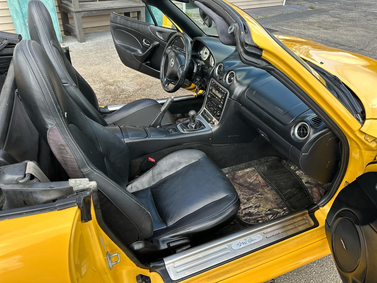 Mazda MX-5 Miata 2dr Conv Cloth Auto 2002