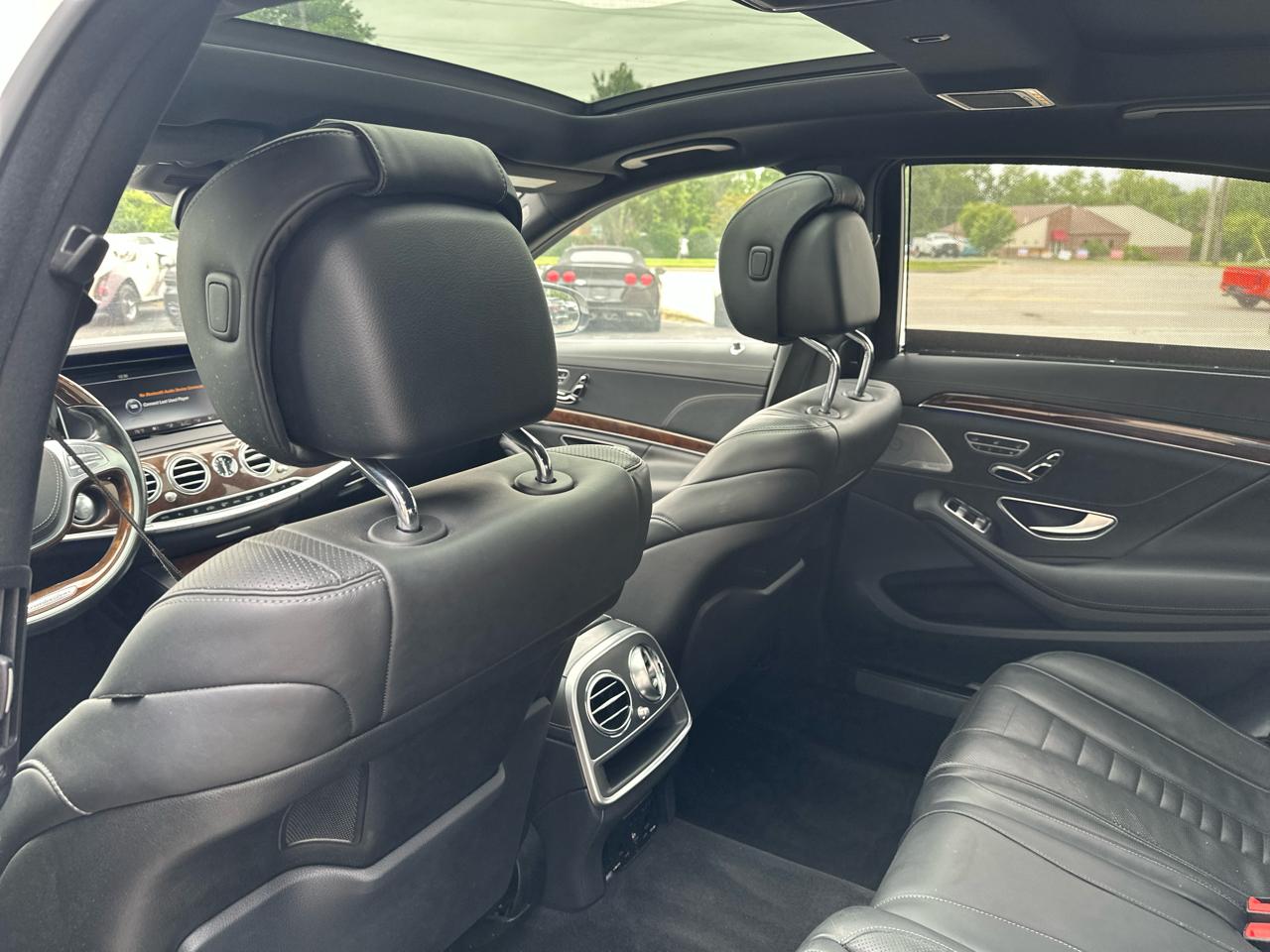 Mercedes-Benz S-Class 4dr Sdn S 550 4MATIC 2015