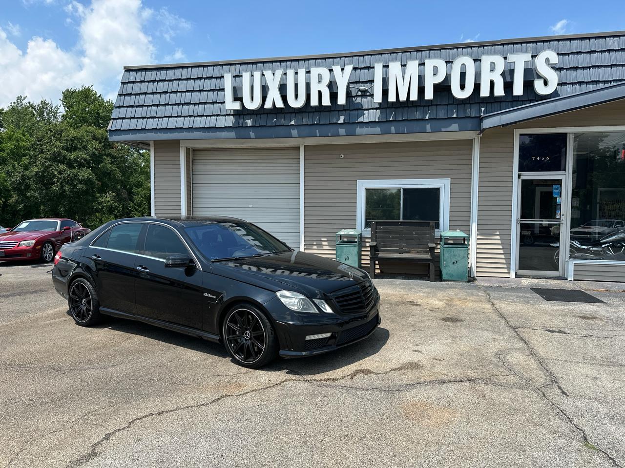 Mercedes-Benz E-Class 4dr Sdn E 63 AMG RWD 2011