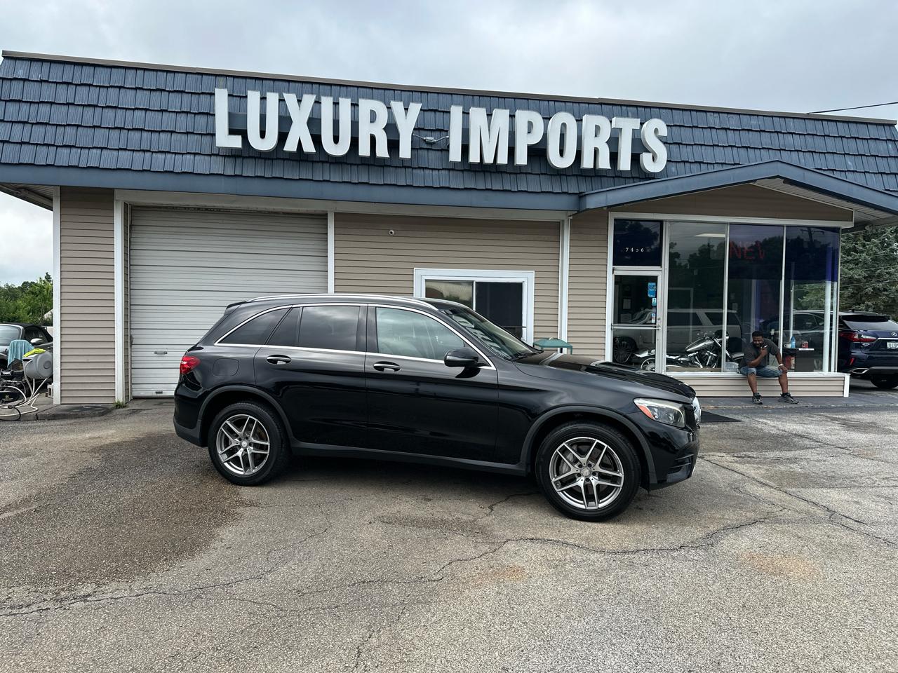 Mercedes-Benz GLC 4MATIC 4dr GLC 300 2016