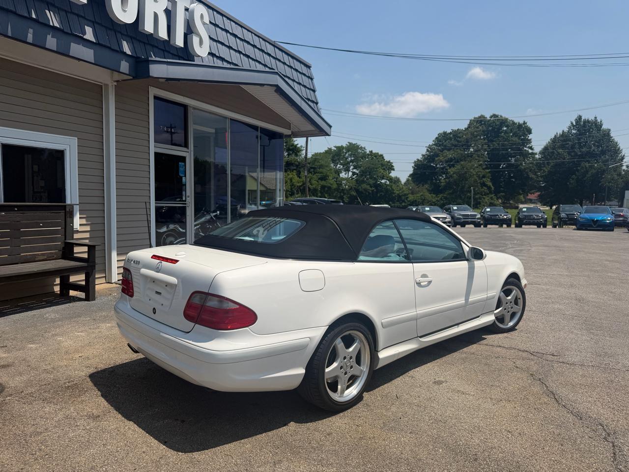 Mercedes-Benz CLK-Class 2dr Cabriolet 4.3L 2003