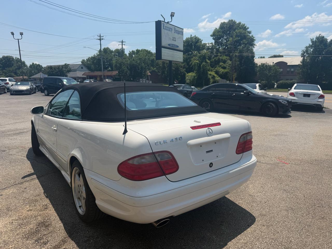Mercedes-Benz CLK-Class 2dr Cabriolet 4.3L 2003