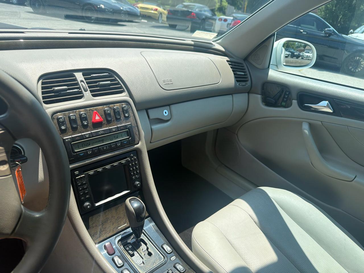Mercedes-Benz CLK-Class 2dr Cabriolet 4.3L 2003