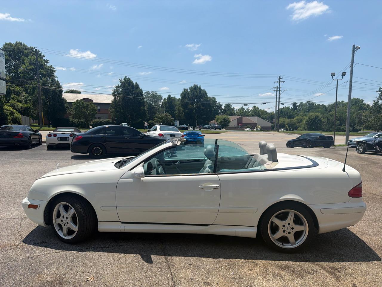Mercedes-Benz CLK-Class 2dr Cabriolet 4.3L 2003