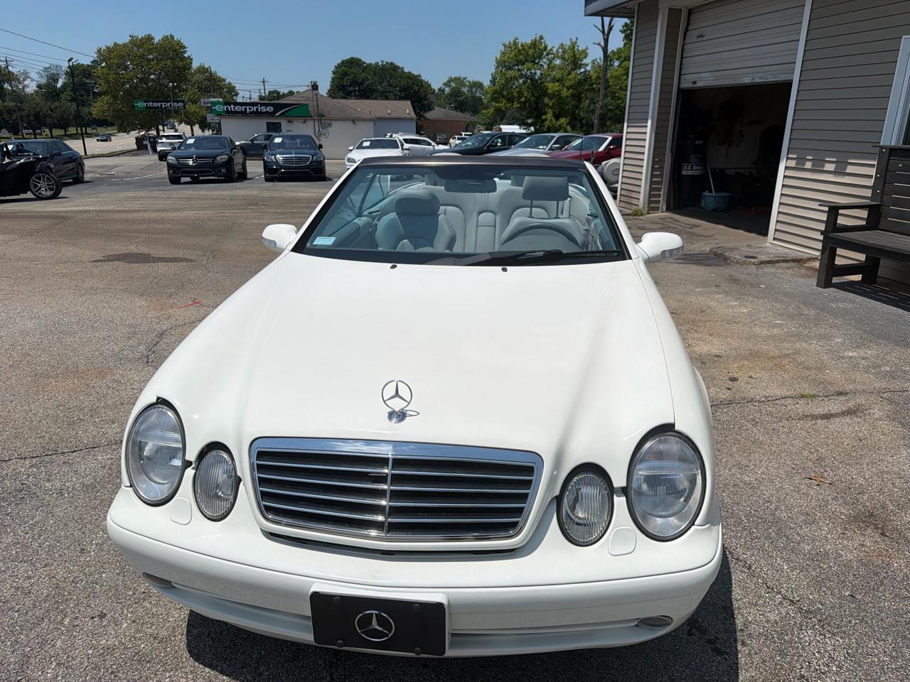 Mercedes-Benz CLK-Class 2dr Cabriolet 4.3L 2003