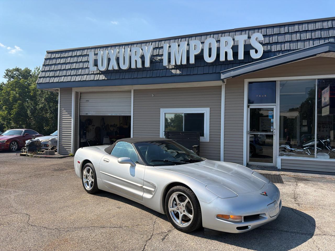Chevrolet Corvette 2dr Convertible 2001